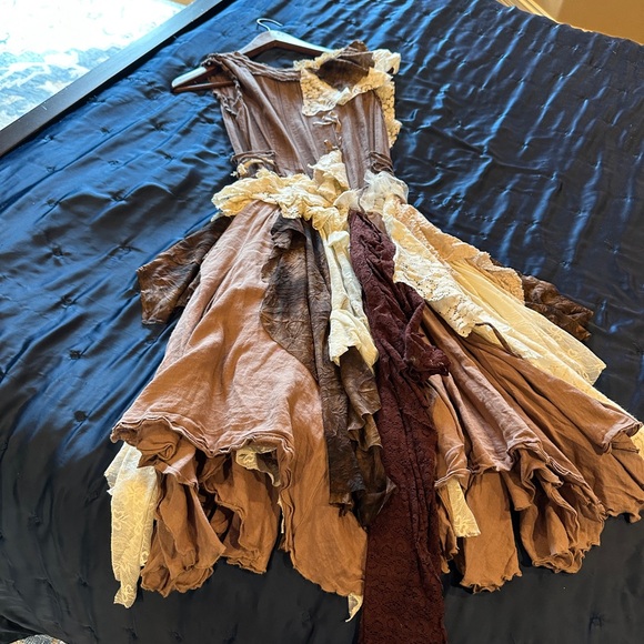 Vintage Brown and Cream Dress - Picture 5 of 5